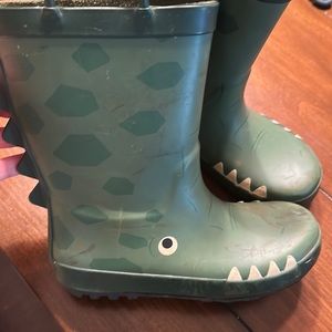 Kid’s rain boots size 12